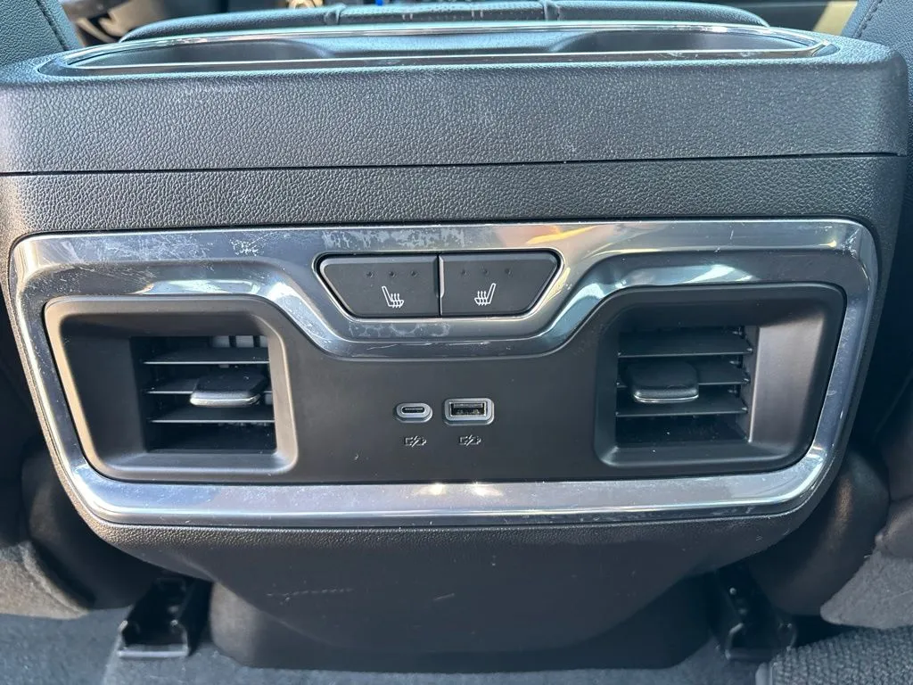 2024 Chevrolet Silverado 2500HD High Country - Photo 37