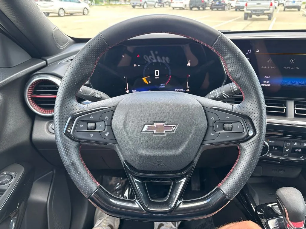 2025 Chevrolet Trax RS - Photo 19