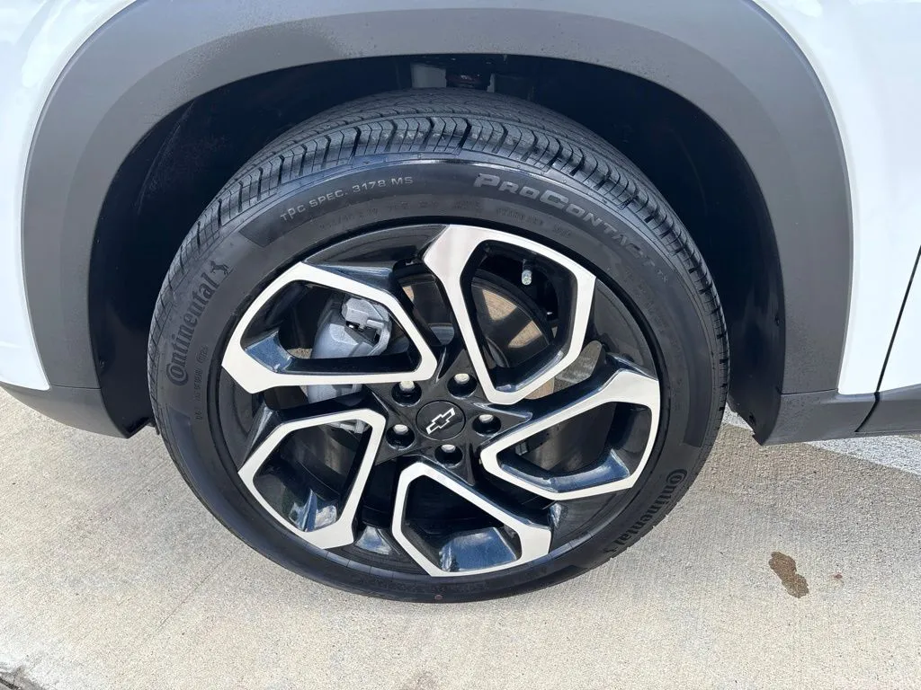 2025 Chevrolet Trax RS - Photo 11