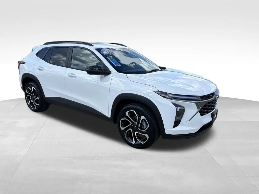 2025 Chevrolet Trax RS - Photo 9