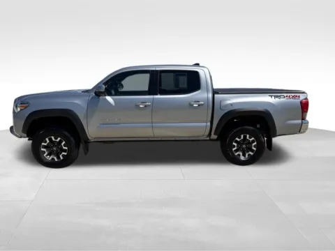 Another view of 2017 Toyota Tacoma TRD Off-Road for sale in Norwalk, IA at Gregg Young Chevrolet of Norwalk