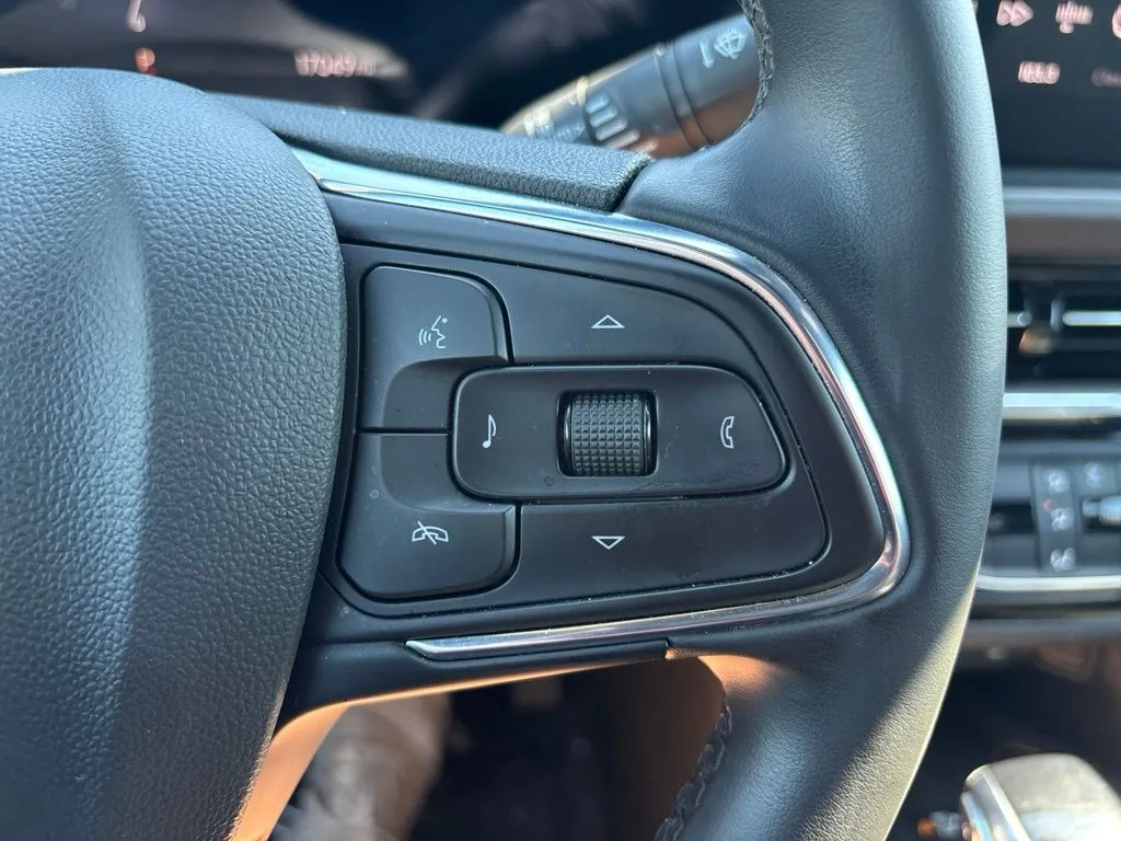 2025 Buick Envista Sport Touring - Photo 21