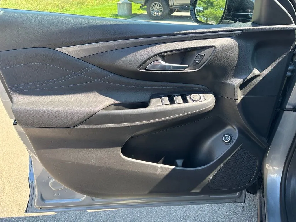 2025 Buick Envista Sport Touring - Photo 16