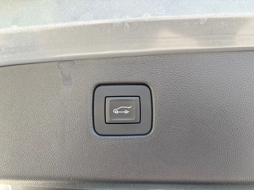 2025 Buick Envista Sport Touring - Photo 13