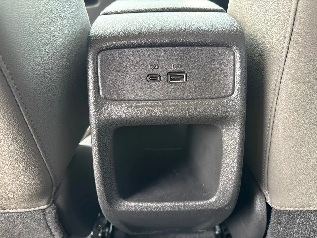 2025 Chevrolet Trax Activ - Photo 35