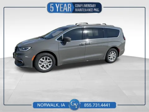 Gray 2022 Chrysler Pacifica Touring L for sale in Norwalk, IA