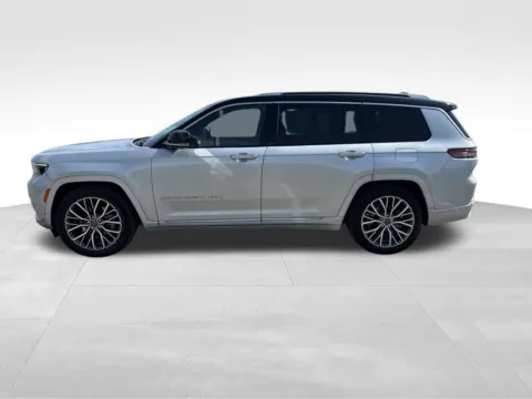 Another view of 2022 Jeep Grand Cherokee L Summit for sale in Norwalk, IA at Gregg Young Chevrolet of Norwalk