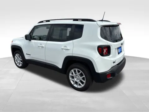 More photos of 2022 Jeep Renegade Latitude at Gregg Young Chevrolet of Norwalk, IA
