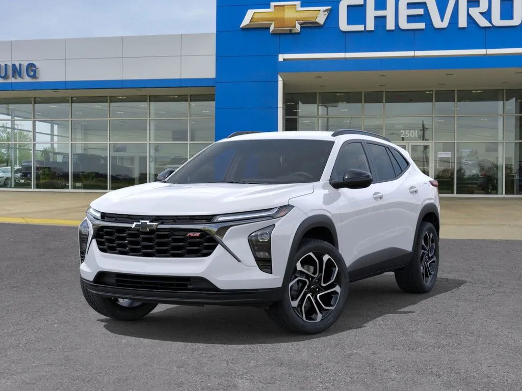 2025 Chevrolet Trax photo 3