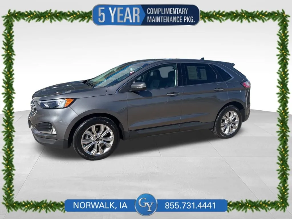 2024 Ford Edge Titanium's photo