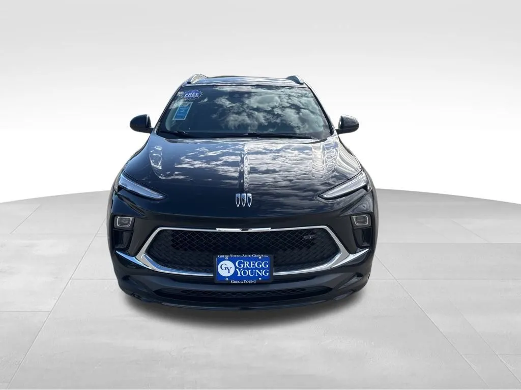 2024 Buick Encore GX Sport Touring photo 3