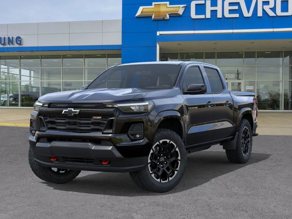2026 Chevrolet Colorado Z71 photo 3