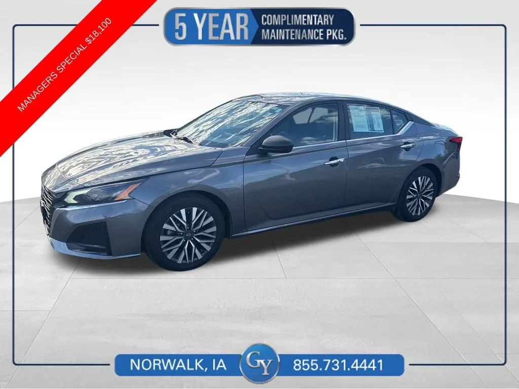 2024 Nissan Altima SV's photo