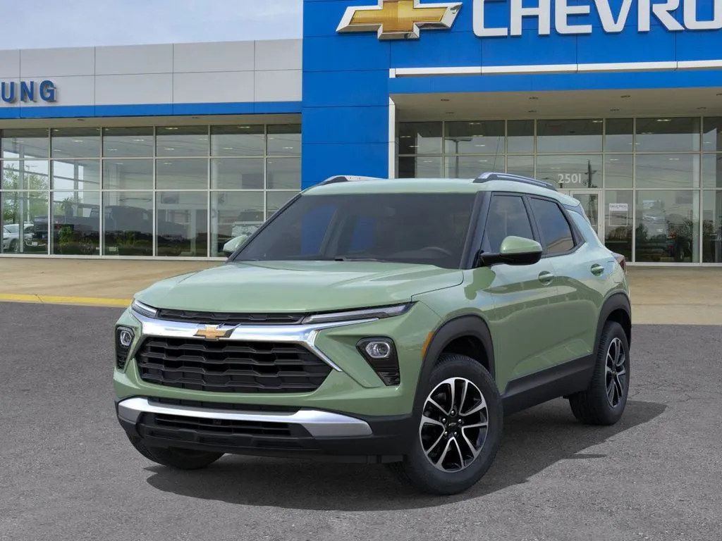 2026 Chevrolet Trailblazer LT photo 3