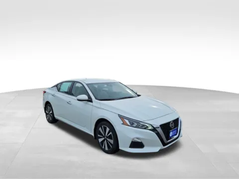 More photos of 2022 Nissan Altima 2.5 SV at Gregg Young Chevrolet Of Plattsmouth, NE