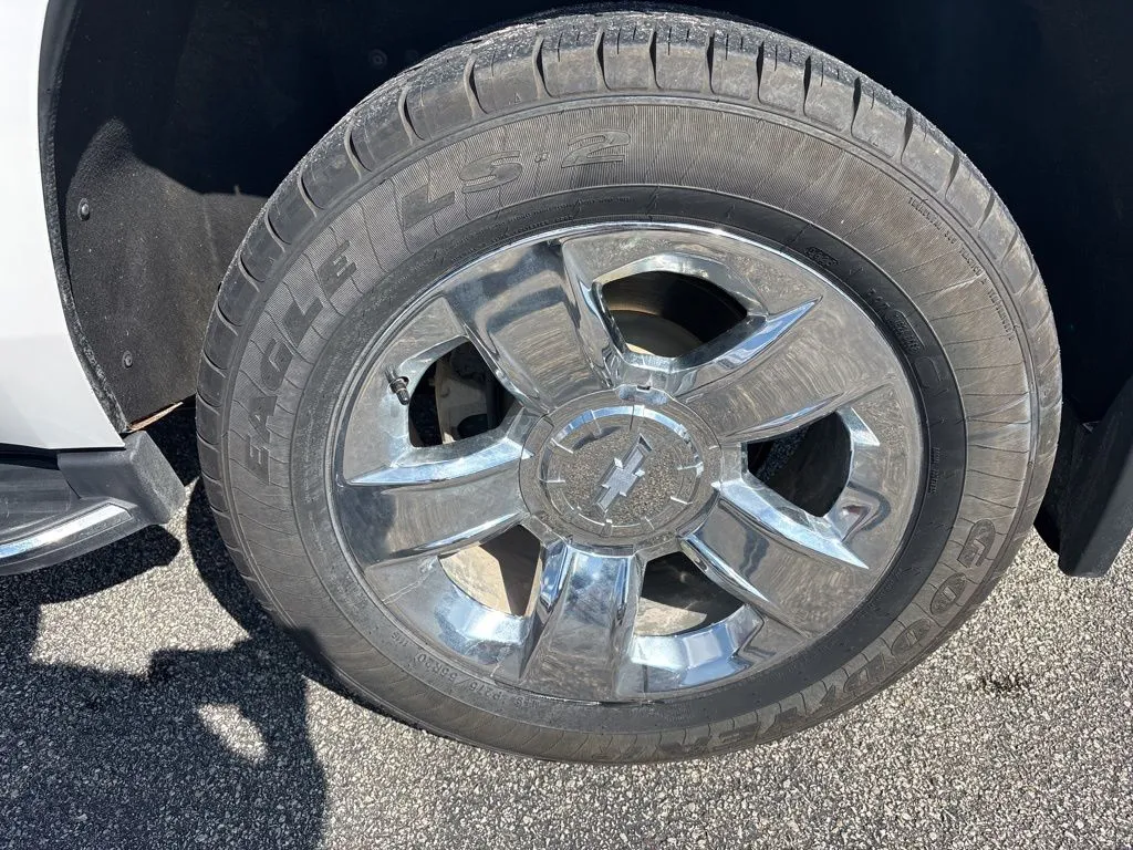 2019 Chevrolet Tahoe Premier photo 4