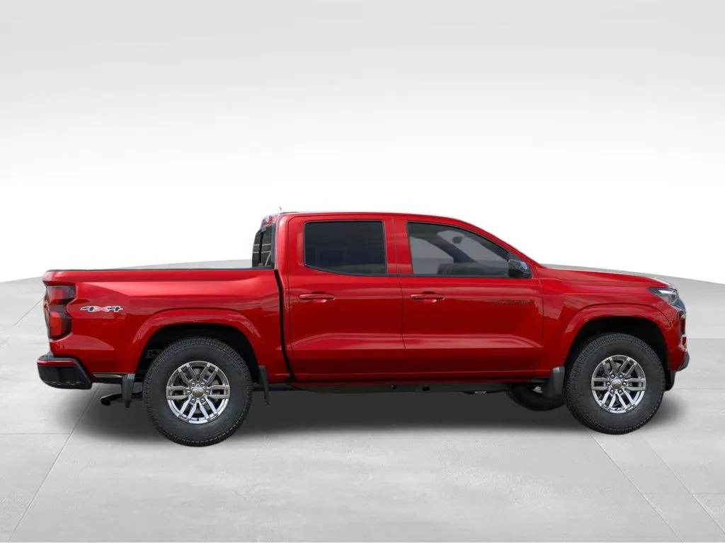2025 Chevrolet Colorado Work Truck LT photo 3