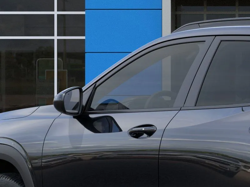 2026 Chevrolet Trax LT photo 2