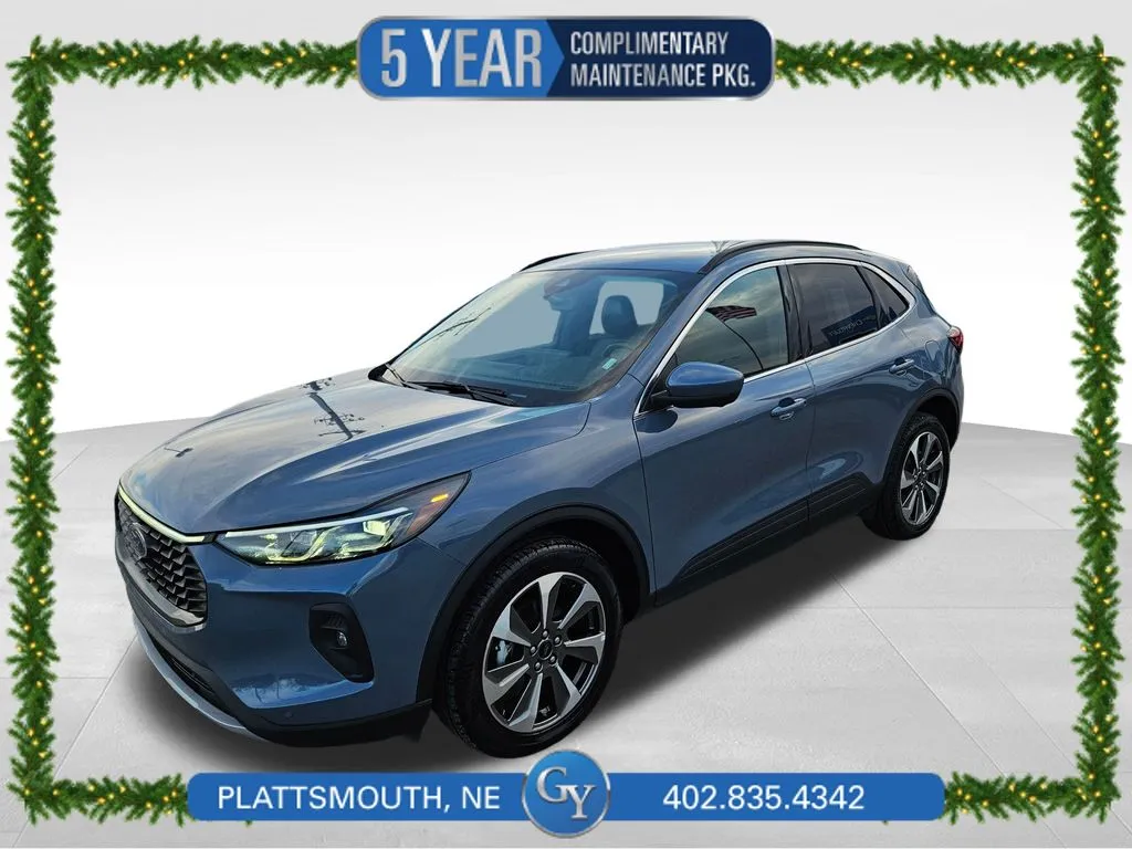 2024 Ford Escape Platinum's photo