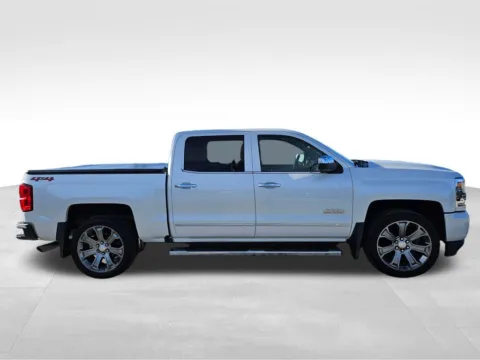 More photos of 2018 Chevrolet Silverado 1500 High Country at Gregg Young Chevrolet Of Plattsmouth, NE