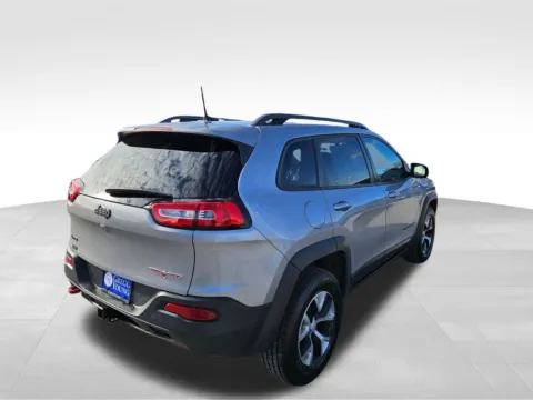 More photos of 2018 Jeep Cherokee Trailhawk at Gregg Young Chevrolet Of Plattsmouth, NE