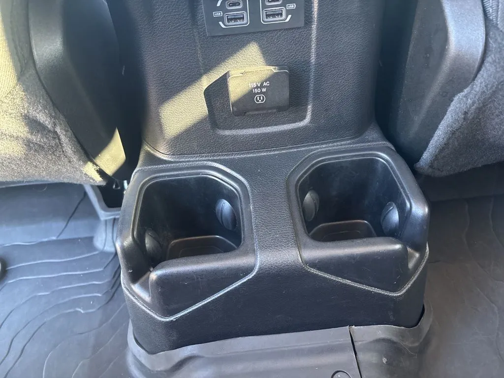 2022 Jeep Wrangler Unlimited Sahara - Photo 38