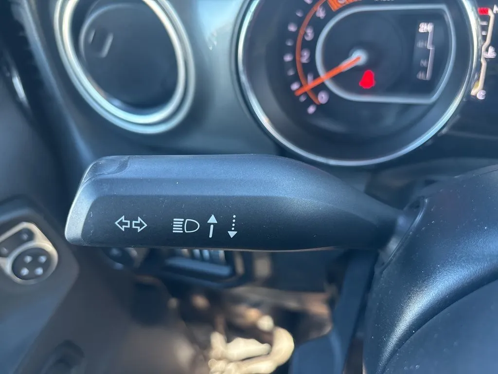 2022 Jeep Wrangler Unlimited Sahara - Photo 21