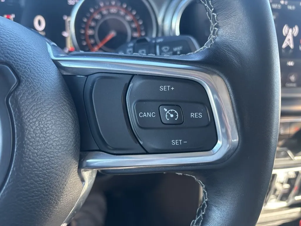 2022 Jeep Wrangler Unlimited Sahara - Photo 20