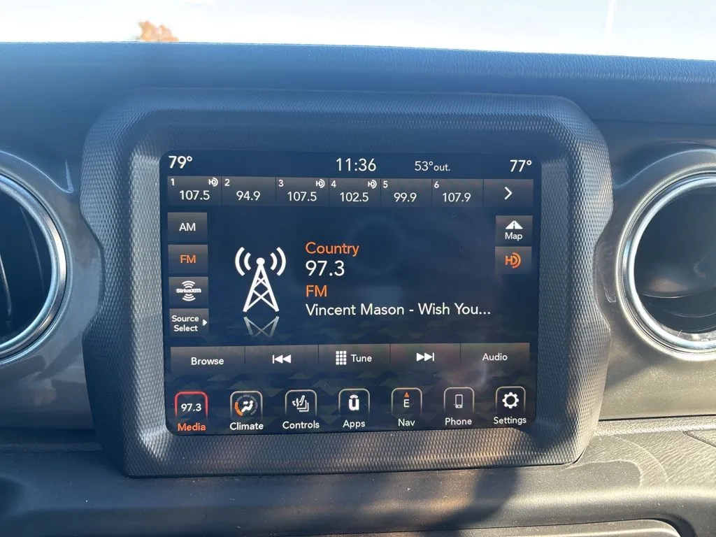 2022 Jeep Wrangler Unlimited Sahara - Photo 25