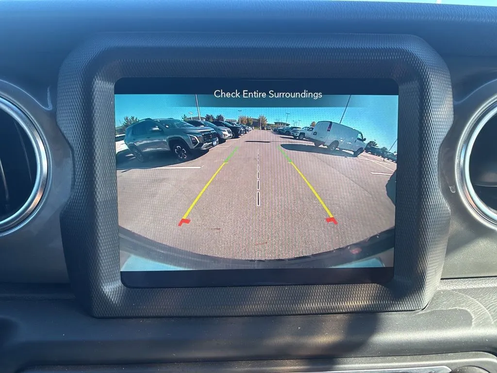 2022 Jeep Wrangler Unlimited Sahara - Photo 26