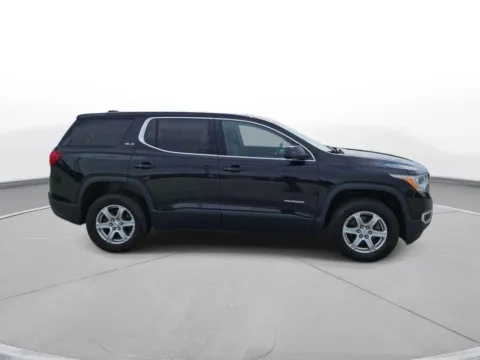 More photos of 2019 GMC ACADIA SLE SLE-1 at Gregg Young Chevrolet Of Plattsmouth, NE