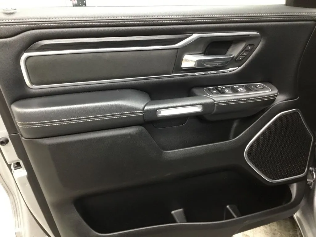 2023 RAM Ram 1500 Pickup Laramie - Photo 8