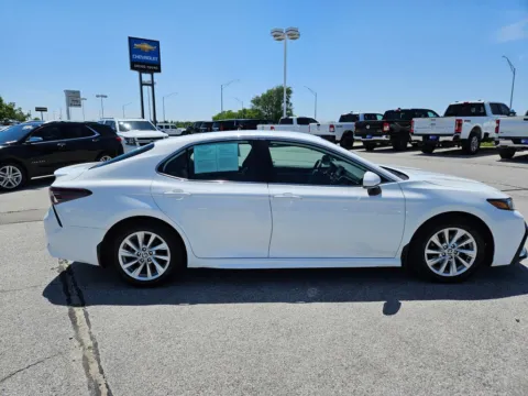 More photos of 2024 Toyota Camry SE at Gregg Young Chevrolet Of Plattsmouth, NE