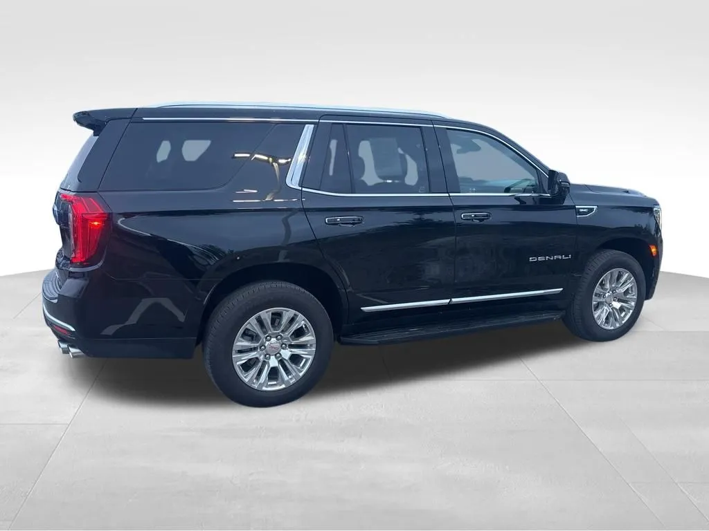 2024 GMC Yukon Denali - Photo 7