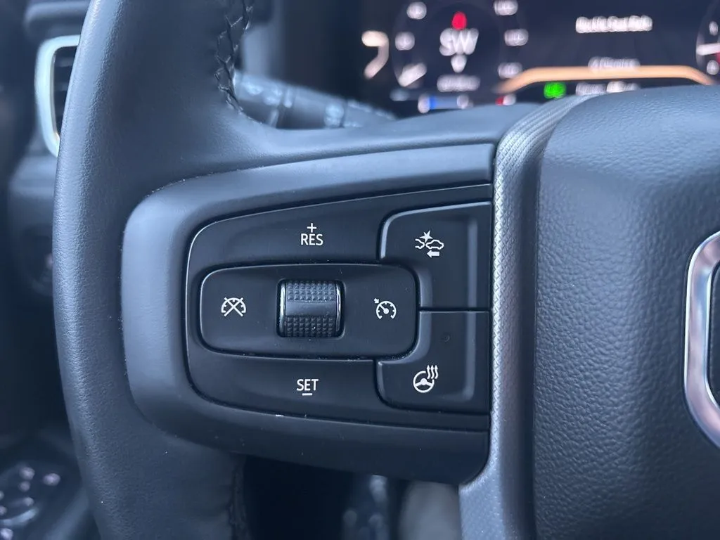 2024 GMC Yukon Denali - Photo 20