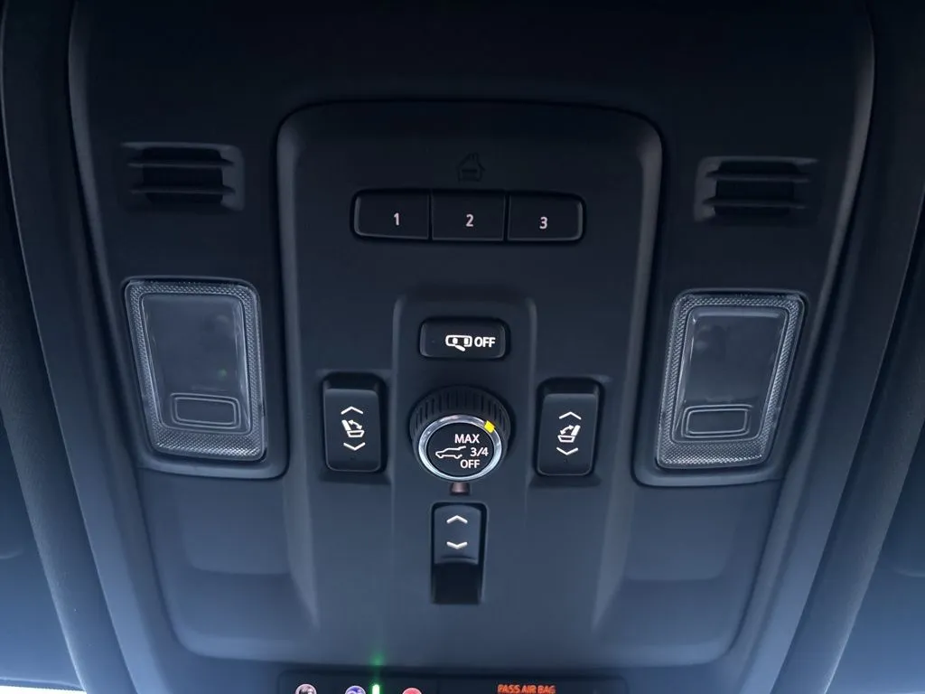 2024 GMC Yukon Denali - Photo 31