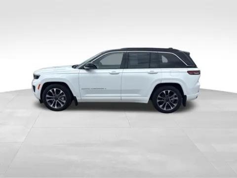 Another view of 2024 Jeep Grand Cherokee Overland for sale in Plattsmouth, NE at Gregg Young Chevrolet Of Plattsmouth