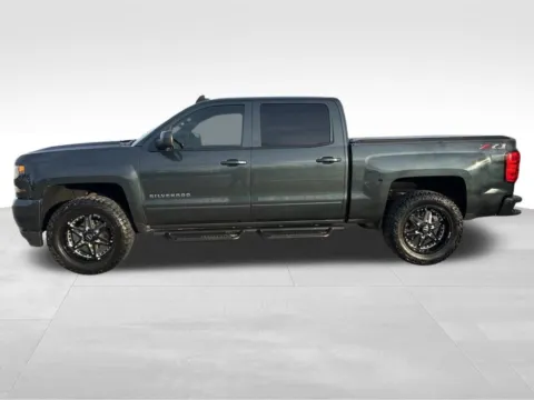 More photos of 2018 Chevrolet Silverado 1500 LT at Gregg Young of Newton, IA