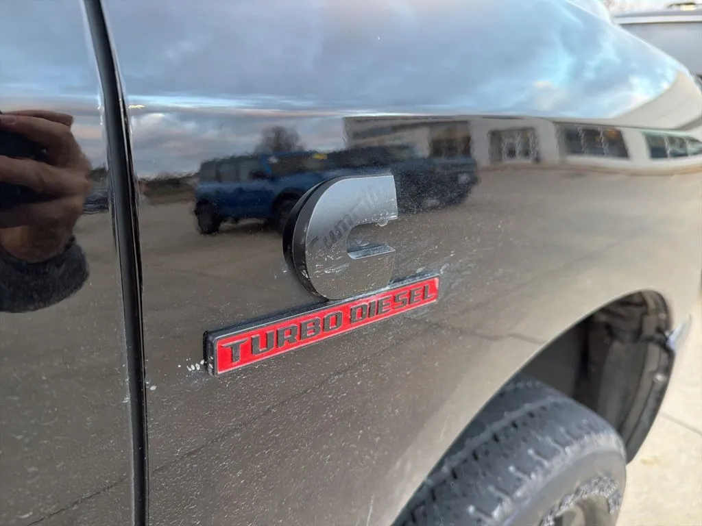 2023 Ram 2500 Laramie photo 3