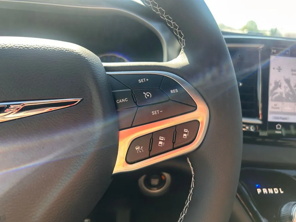 2026 Chrysler Voyager LX - Photo 15