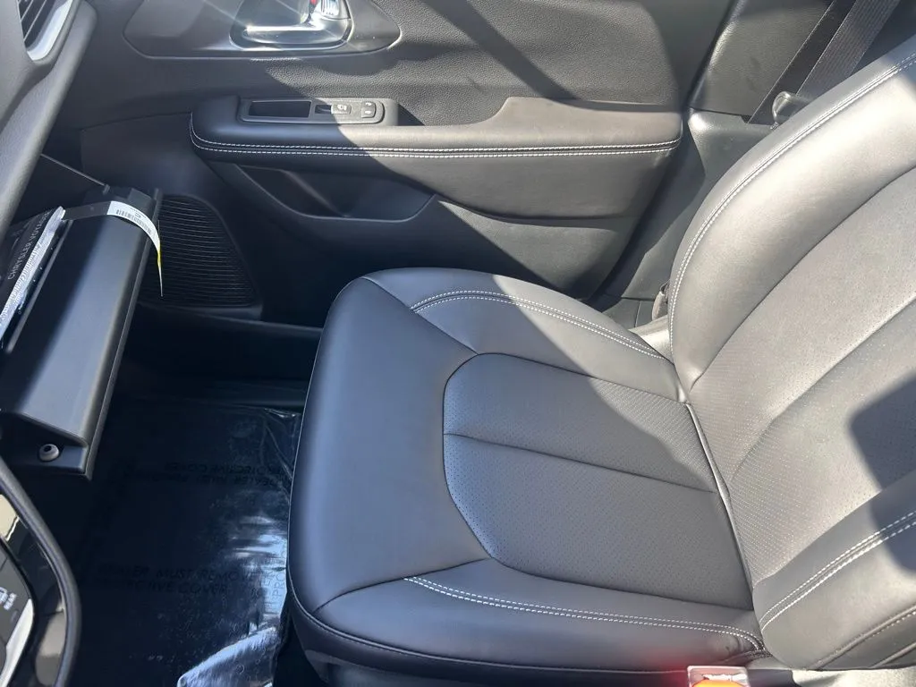 2026 Chrysler Voyager LX - Photo 27