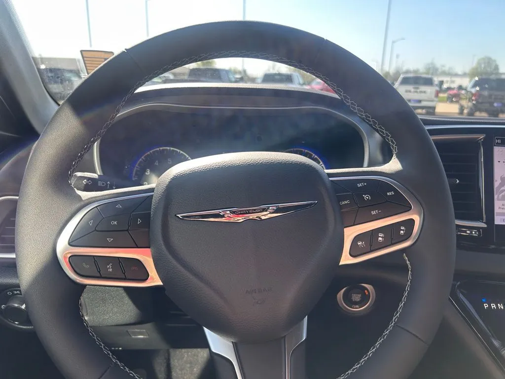 2026 Chrysler Voyager LX - Photo 18