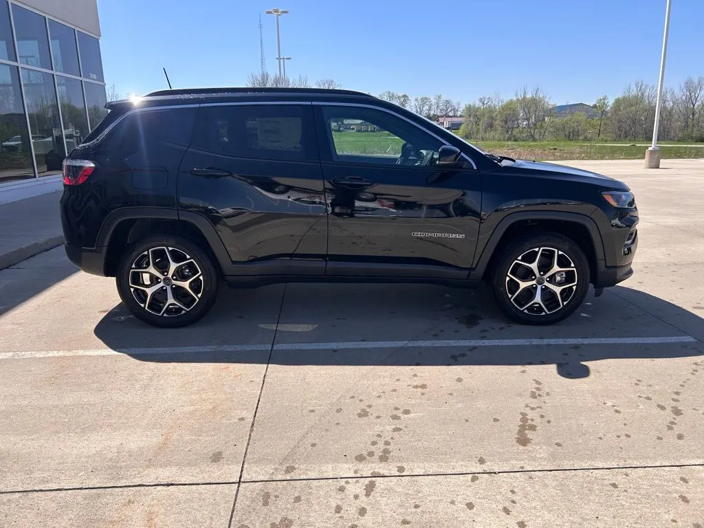 2026 Jeep Compass Limited - Photo 7