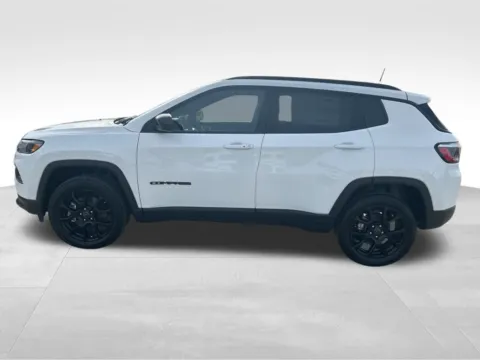 Another view of 2026 Jeep Compass Latitude for sale in Newton, IA at Gregg Young of Newton