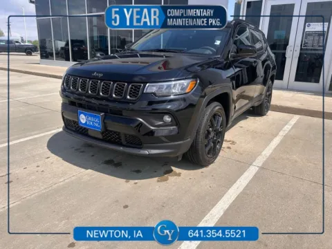 Black 2026 Jeep Compass Latitude for sale in Newton, IA
