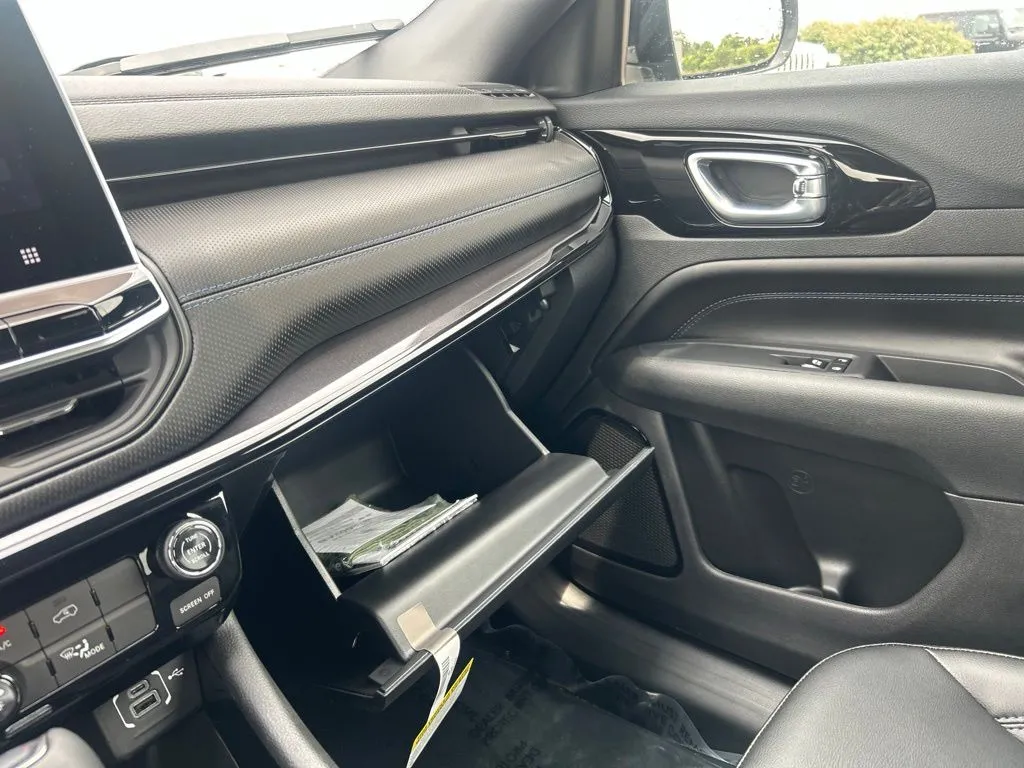 2026 Jeep Compass Altitude - Photo 28