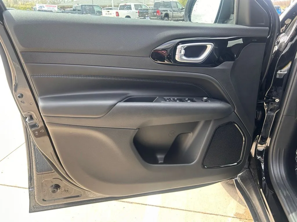 2026 Jeep Compass Altitude - Photo 13