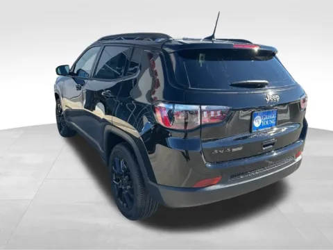 Another view of 2026 Jeep Compass Latitude for sale in Newton, IA at Gregg Young of Newton