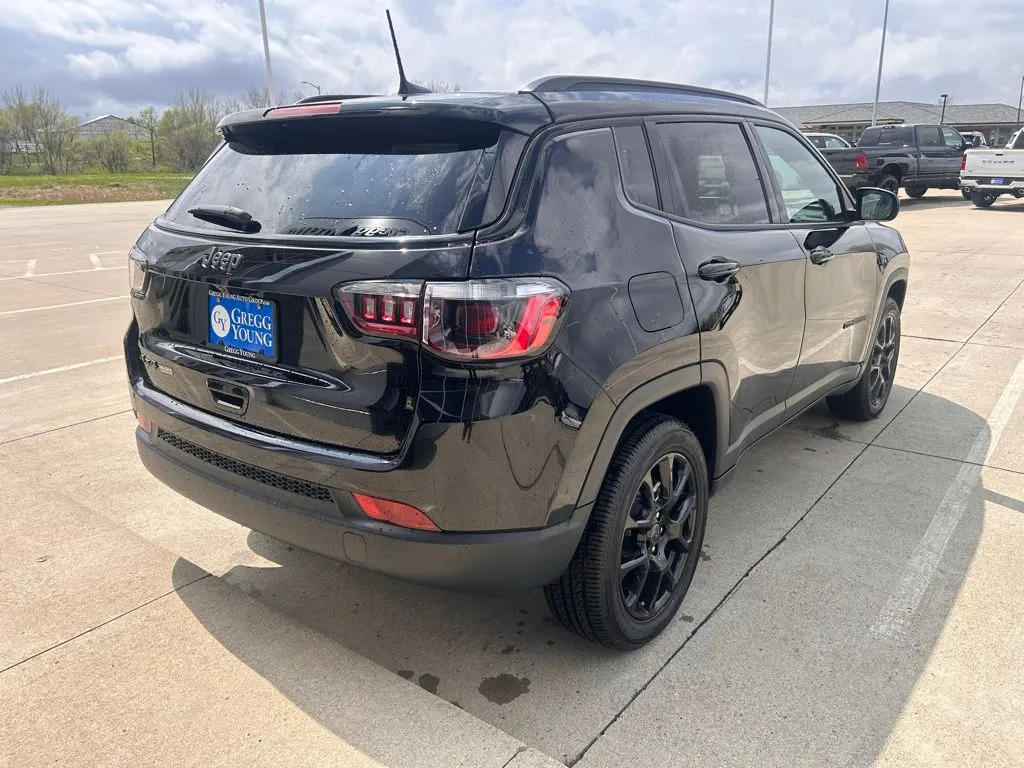 2026 Jeep Compass Altitude - Photo 6