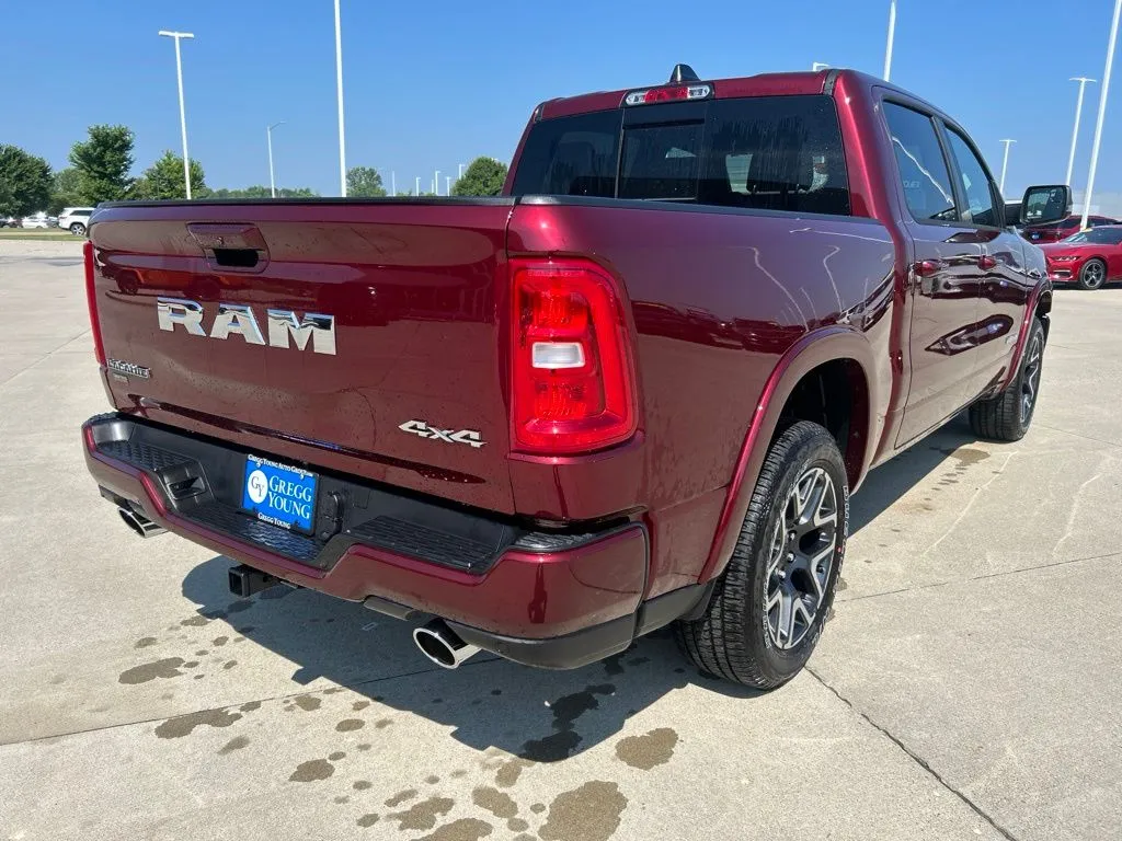 2026 RAM 1500 Laramie - Photo 6